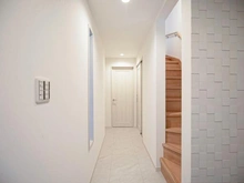 【神奈川県/川崎市中原区井田杉山町】川崎市中原区井田杉山町　新築戸建A号棟 廊下