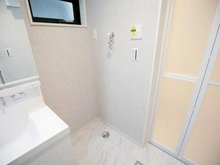 【神奈川県/川崎市中原区井田杉山町】川崎市中原区井田杉山町　新築戸建A号棟 洗面所