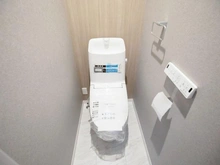 【神奈川県/川崎市中原区井田杉山町】川崎市中原区井田杉山町　新築戸建A号棟 トイレ