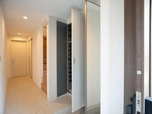 【神奈川県/川崎市中原区井田杉山町】川崎市中原区井田杉山町　新築戸建A号棟 玄関