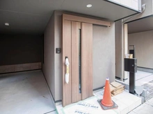 【神奈川県/川崎市中原区井田杉山町】川崎市中原区井田杉山町　新築戸建A号棟 玄関