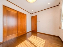 【東京都/立川市若葉町】立川市若葉町3丁目　店舗付中古戸建 洋室