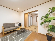【東京都/国分寺市西町】国分寺市西町2丁目　中古戸建 リビング・ダイニング：※家具・調度品は販売価格に含まれておりません