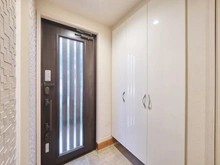 【東京都/国分寺市内藤】プラウドシーズン国立　光の街 玄関