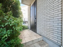 【東京都/国分寺市内藤】プラウドシーズン国立　光の街 玄関