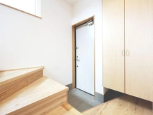 【東京都/小平市小川町】小平市小川町2丁目　戸建 玄関