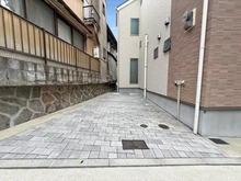 【兵庫県/神戸市灘区赤坂通】神戸市灘区赤坂通六丁目　中古戸建 駐車場