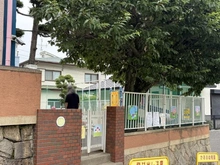 【兵庫県/神戸市灘区赤坂通】神戸市灘区赤坂通六丁目　中古戸建 かおる幼稚園（現地より約430m）