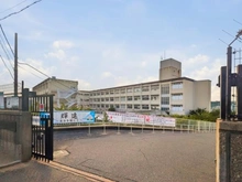 【兵庫県/神戸市垂水区つつじが丘】神戸市垂水区つつじが丘七丁目　中古戸建 神戸市立桃山台中学校（現地より約1,570m）