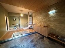 【兵庫県/芦屋市奥池町】芦屋市奥池町 中古戸建 玄関