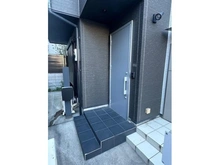 【東京都/葛飾区金町】葛飾区金町3丁目戸建＋共同住宅 玄関