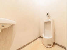 【東京都/足立区中央本町】足立区中央本町4丁目　店舗併用住宅 トイレ：2階部分