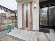 【東京都/足立区平野】足立区平野3丁目　中古戸建 玄関