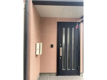 【埼玉県/草加市谷塚町】草加市谷塚町　中古戸建 玄関