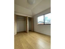 【埼玉県/草加市谷塚町】草加市谷塚町　中古戸建 洋室