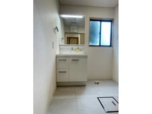 【埼玉県/草加市谷塚町】草加市谷塚町　中古戸建 洗面所