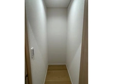 【埼玉県/草加市谷塚町】草加市谷塚町　中古戸建 収納