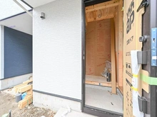 【千葉県/浦安市入船】浦安市入船4丁目新築戸建て1号棟 建築中の外観：全２区画、全２棟現場