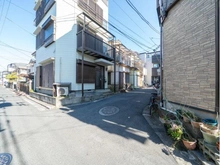 【東京都/江戸川区西瑞江】江戸川区西瑞江3丁目新築戸建 前面道路から続く道路：私道入口部分