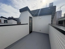 【東京都/江戸川区南葛西】江戸川区南葛西2丁目新築戸建て2号棟 バルコニー：（約3.72m2）