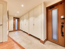 【東京都/江戸川区船堀】江戸川区船堀中古戸建 玄関：ポーチ2箇所、玄関2箇所設置