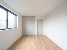 【東京都/江戸川区上篠崎】江戸川区上篠崎2丁目新築戸建て 3階 5.9帖 南側 洋室