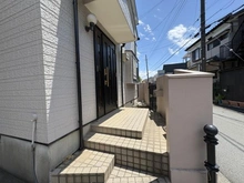 【埼玉県/さいたま市桜区大字神田】さいたま市桜区神田　中古戸建 玄関
