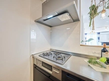 【東京都/世田谷区若林】世田谷区若林2丁目中古建て キッチン：三口コンロ