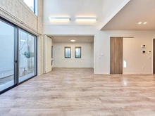 【東京都/練馬区田柄】練馬区田柄5丁目戸建 リビング：奥：洋室