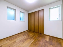 【東京都/目黒区東が丘】目黒区東が丘1丁目　中古戸建 サービスルーム（納戸）：サービスルーム表記ですがお部屋として活用いただけます