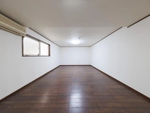 【東京都/世田谷区上馬】世田谷区上馬2丁目　中古戸建 サービスルーム（納戸）