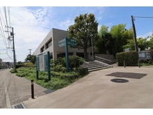 【神奈川県/川崎市幸区小向西町】幸区小向西町4丁目新築戸建　3号棟 川崎市立幸図書館（現地より約450m）