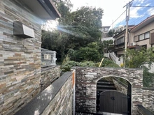 【神奈川県/横浜市鶴見区上末吉】 横浜市鶴見区上末吉一丁目　戸建 庭：西側