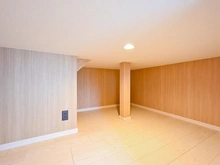 【大阪府/高槻市津之江町】高槻市津之江町二丁目　戸建 収納：1階　階段下収納