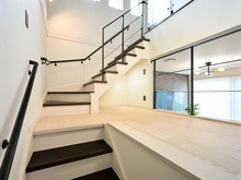 【大阪府/高槻市津之江町】高槻市津之江町二丁目　戸建 中2階エリア：キッチンから見通すことができる配置です