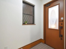 【大阪府/摂津市鳥飼下】摂津市鳥飼下2丁目　中古戸建 玄関