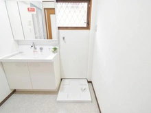 【大阪府/摂津市鳥飼西】摂津市鳥飼西3丁目　中古戸建 洗面所
