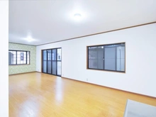 【大阪府/高槻市大塚町】高槻市大塚町4丁目　中古戸建 リビング・ダイニング