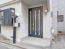 【大阪府/高槻市大塚町】高槻市大塚町4丁目　中古戸建 玄関