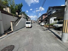【大阪府/枚方市香里ケ丘】枚方市香里ケ丘十二丁目　戸建 前面道路