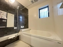 【大阪府/高槻市東城山町】高槻市東城山町　中古戸建 浴室