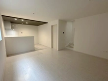 【大阪府/高槻市東上牧】高槻市東上牧2期2号棟 LDK：16.0帖のリビングダイニングキッチン