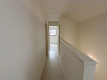 【大阪府/高槻市東上牧】高槻市東上牧2期2号棟 廊下