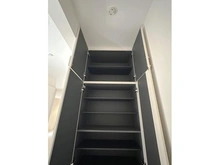 【大阪府/高槻市東上牧】高槻市東上牧2期2号棟 収納：玄関の収納です。