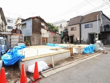 【東京都/品川区旗の台】旗の台二丁目新築戸建て　1号棟 現地（建築前）：全２棟/手前側が当該地