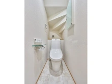 【東京都/杉並区和田】杉並区和田一丁目　戸建 トイレ：1F