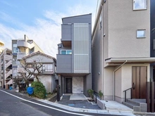 【東京都/杉並区和田】杉並区和田一丁目　戸建 外観：写真中央