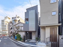 【東京都/杉並区和田】杉並区和田一丁目　戸建 外観：写真中央