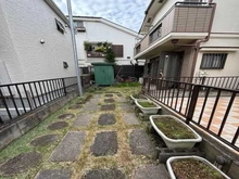 【東京都/三鷹市上連雀】三鷹市上連雀9丁目　戸建 アプローチ