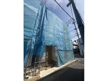 【東京都/中野区中野】中野区中野六丁目　新築戸建　C棟　全3棟現場 建築中の外観：全3区画